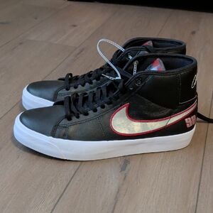 Nike SB Zoom Blazer Mid Pro GT Sneakers, Mens Size 10, New w/o Box